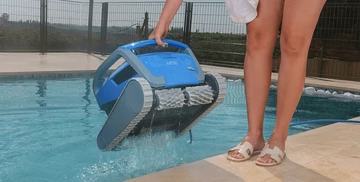 Dolphin M550