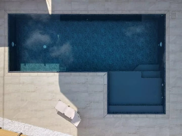 Sopremapool Design - Pearl Black